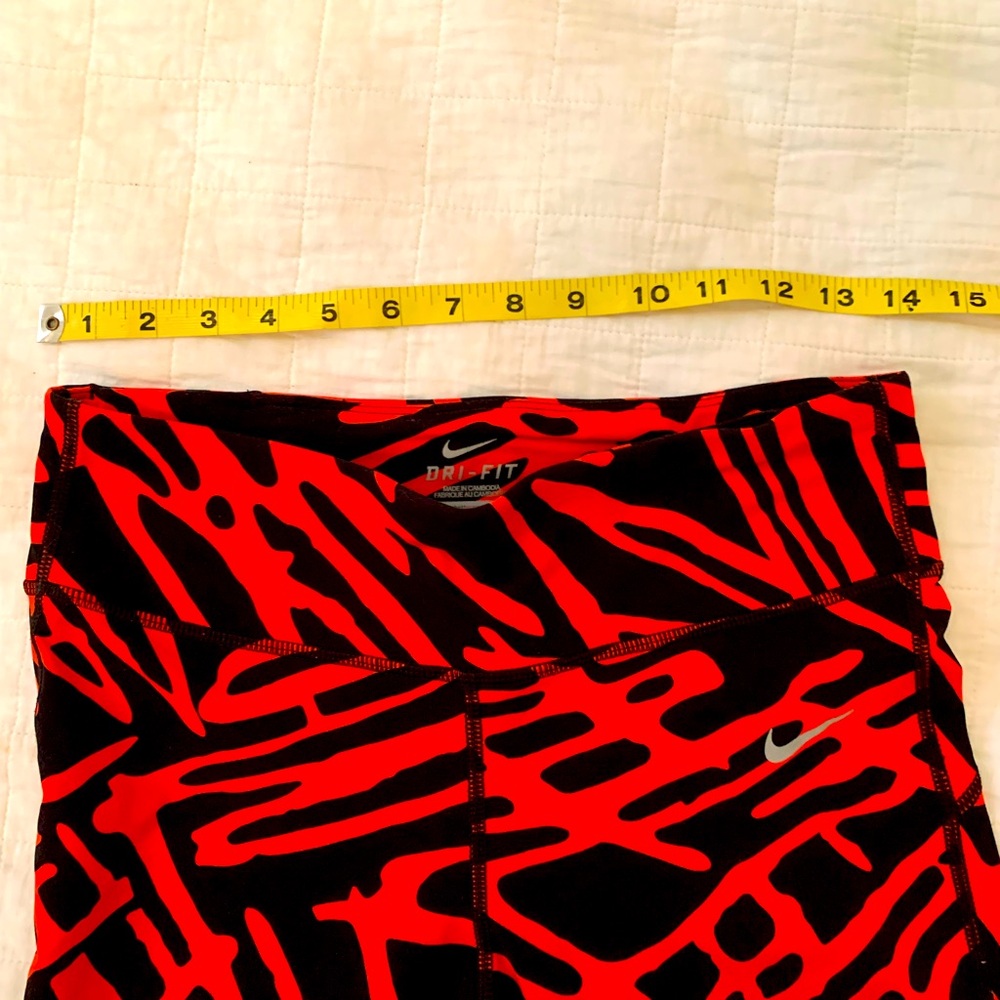 🔥SALE🔥NIKE❤️EPIC LUXE PALM PRINT CAPRI LEGGINGS🔥NWOT! EXCELLENT CONDITION! - Picture 3 of 8
